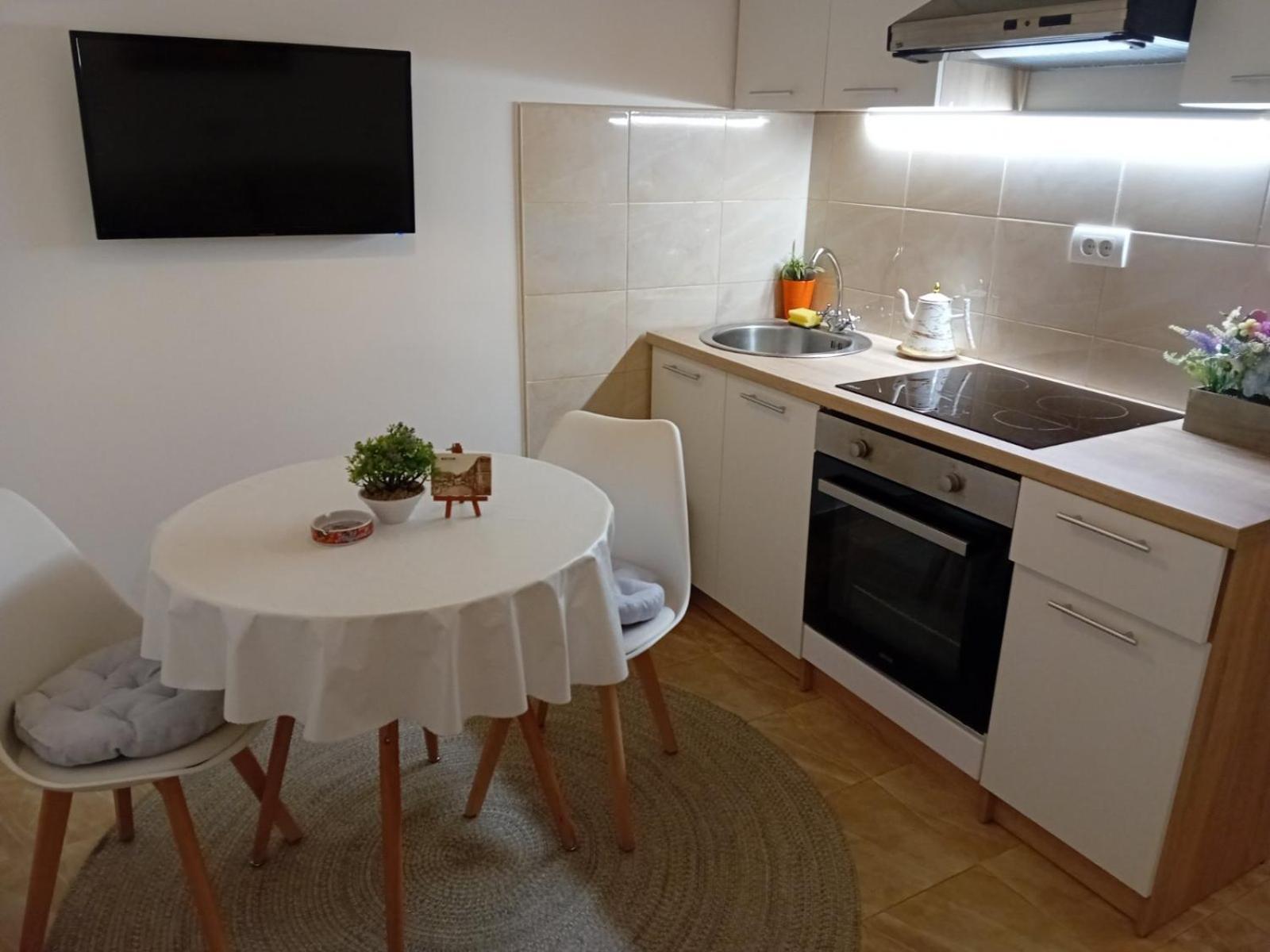 Apartment Maki コトル エクステリア 写真